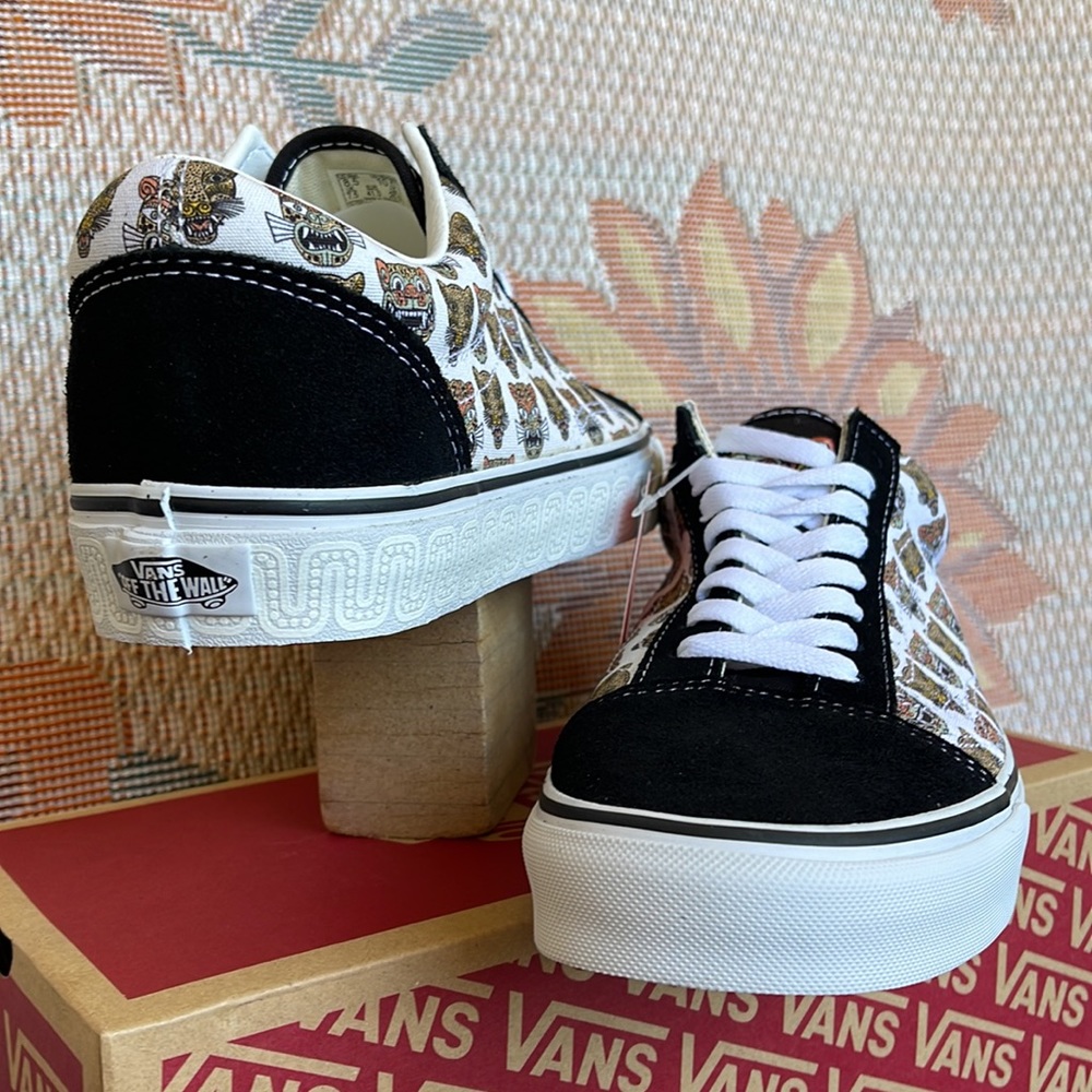 Vans Men’s Old Skool
Jaguar Black
VN0A5JMIBLK
sneakers - Picture 10 of 16